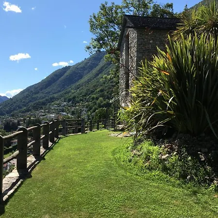 Holiday home Rustico Resa:
